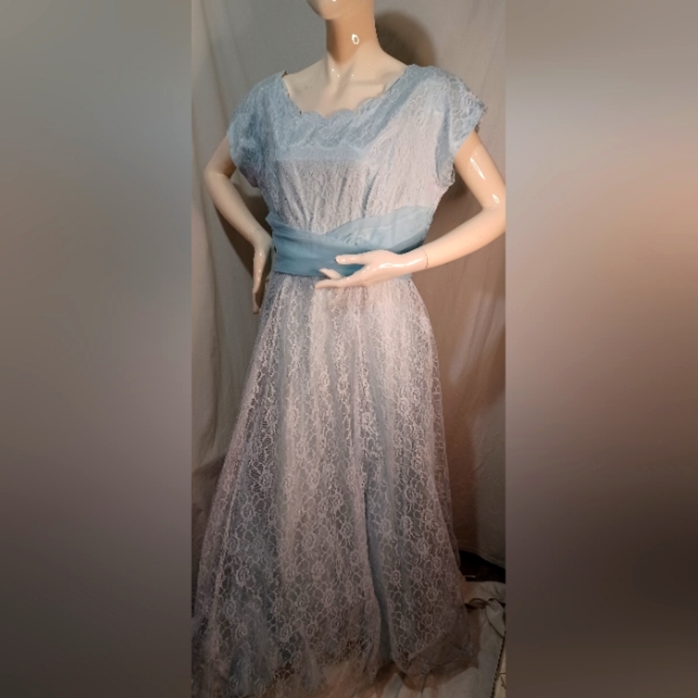 Vintage Prom Dress Plus Size Blue Lace Formal 1950s early 1960s Full Length